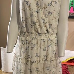 XXL iZ Byer white floral flowy drop-waist sleeveless dress